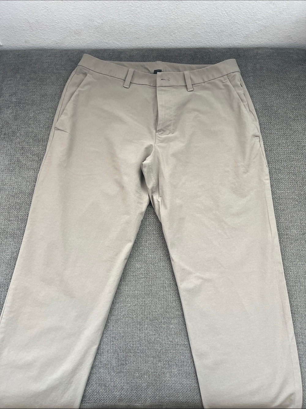 lululemon athletica Men's Chino Pants in Light Tan